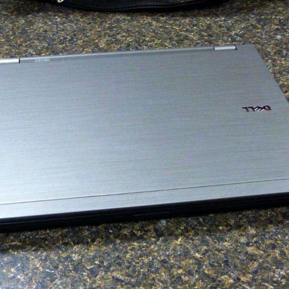 Dell Laptop Duo Windows 10 Pro, Intel I5 2.4,250GB,4 GB, WIFI, warranty - Picture 10 of 10